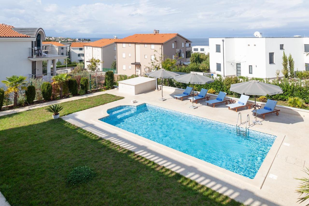 Deluxe Apartment Vila Carissa Malinska Exterior photo
